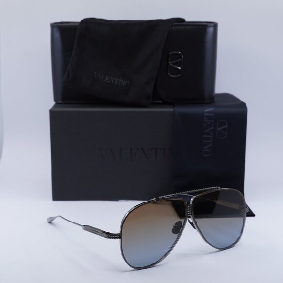 Valentino XVI VLS-100C Aviator Sunglasses - Shiny Black/Brown Gradient main image 5